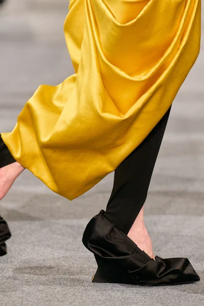 Look 62